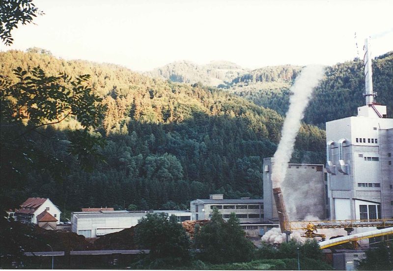 Schlotsprengung Papierfabrik PATRIA 1997